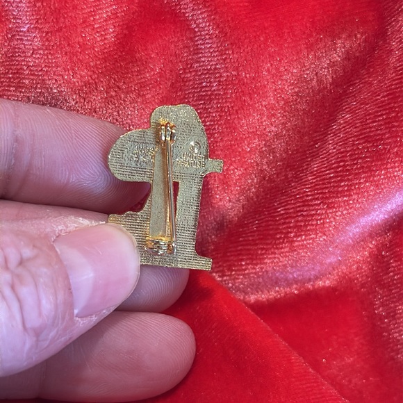 Vintage Peanuts Snoopy “L” Pin - Picture 3 of 5